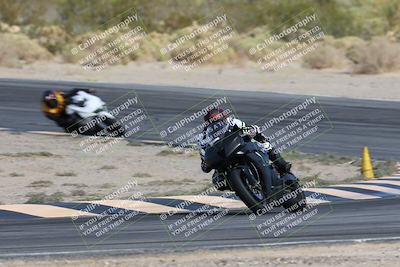 media/Nov-16-2025-Race Pace (Sun) [[8c5fa54630]]/Non Verified Riders (1st 20 Minutes)/2-Turn 10 (1010am)/